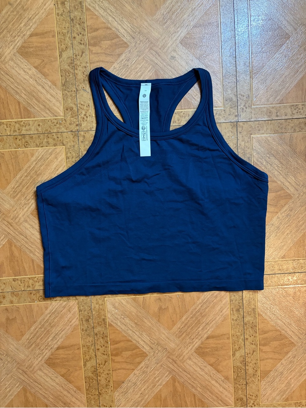Lululemon athletica Navy Swiftly Racerback Crop Tank Sz 14
